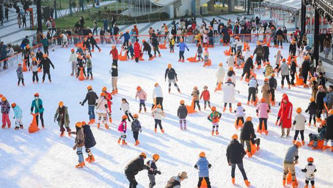 上海变身冰雪消费热地 冰雪游迎来热潮