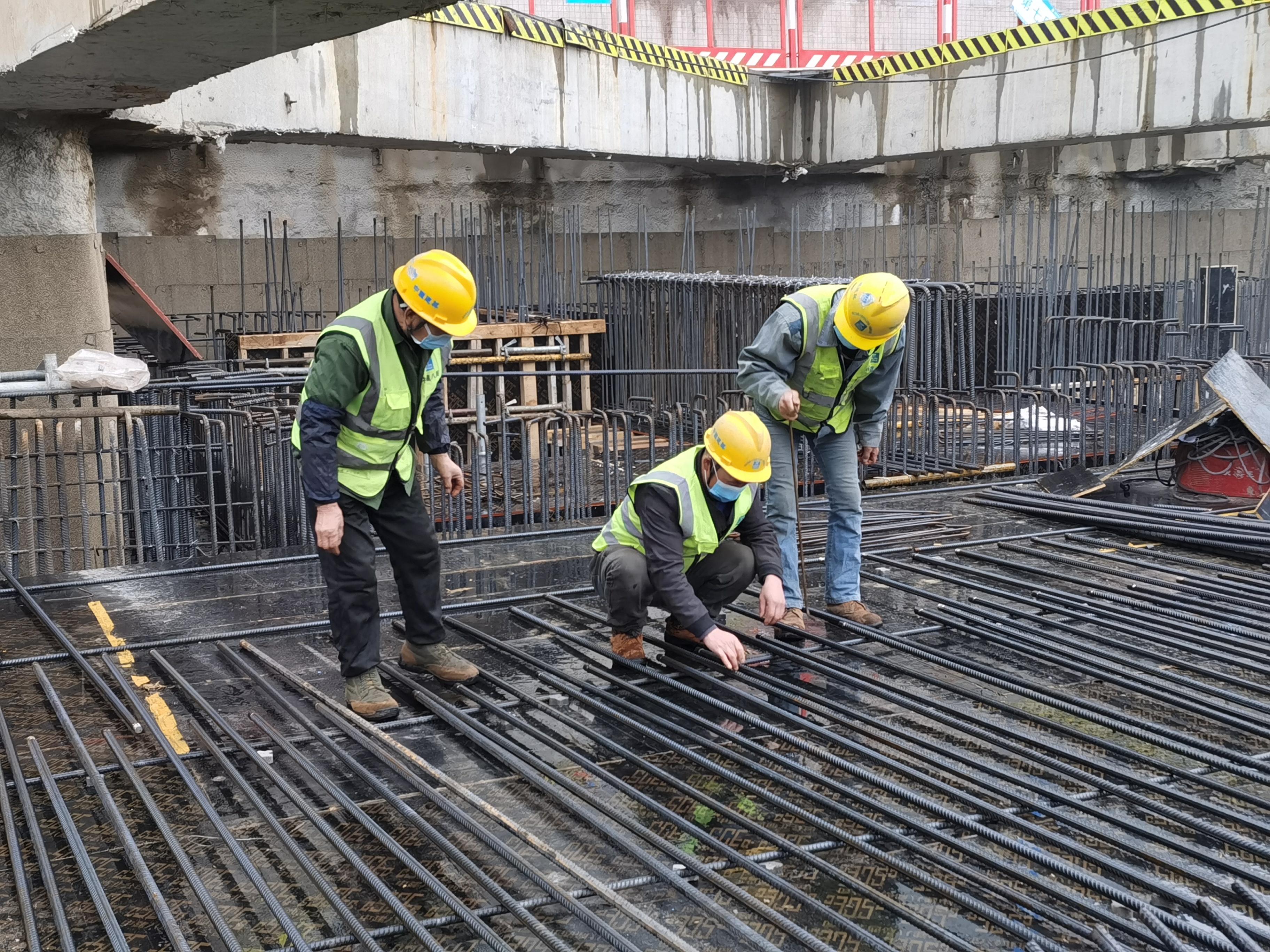 跨年夜西安地铁客流量再创历史新高 单日客运量突破500万